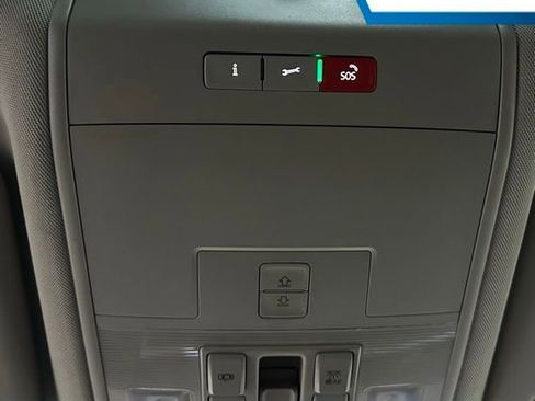 Used 2021 Volkswagen Atlas SE w/ Panoramic Sunroof Package image 23