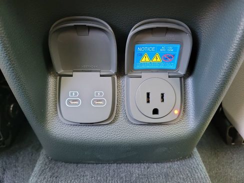 New 2026 Genesis GV80 2.5T Select AWD/4WD image 11