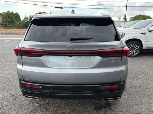 Used 2025 Buick Enclave Sport Touring FWD image 11