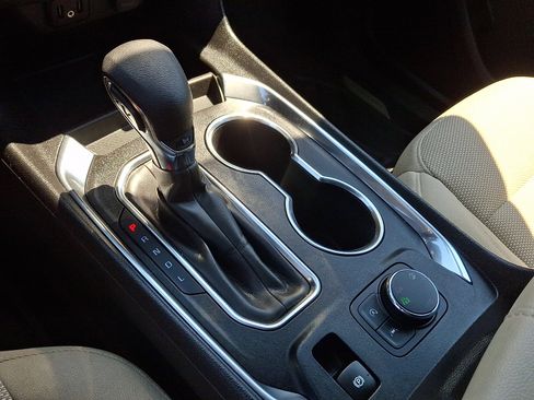 Used 2023 Chevrolet Traverse LS w/ LPO, Floor Liner Package AWD/4WD image 18