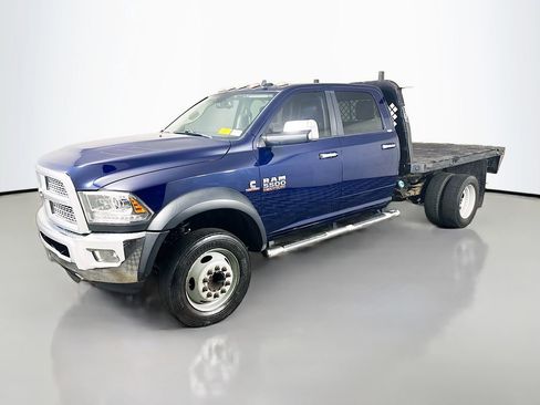 Used 2017 RAM 5500 Laramie image 3
