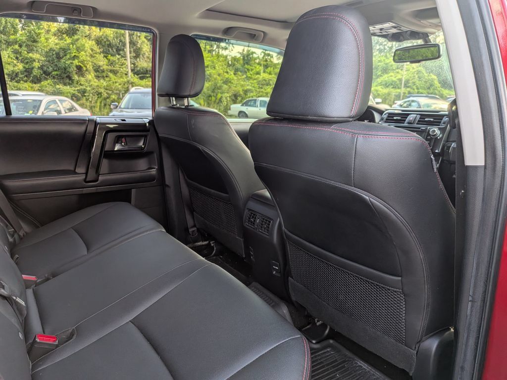 Used 2019 Toyota 4Runner TRD Off-Road Premium AWD/4WD image 25