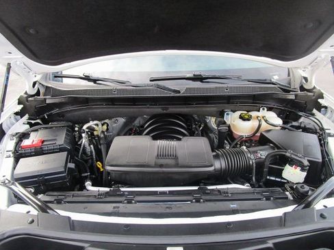 Certified 2023 Chevrolet Suburban Premier image 9