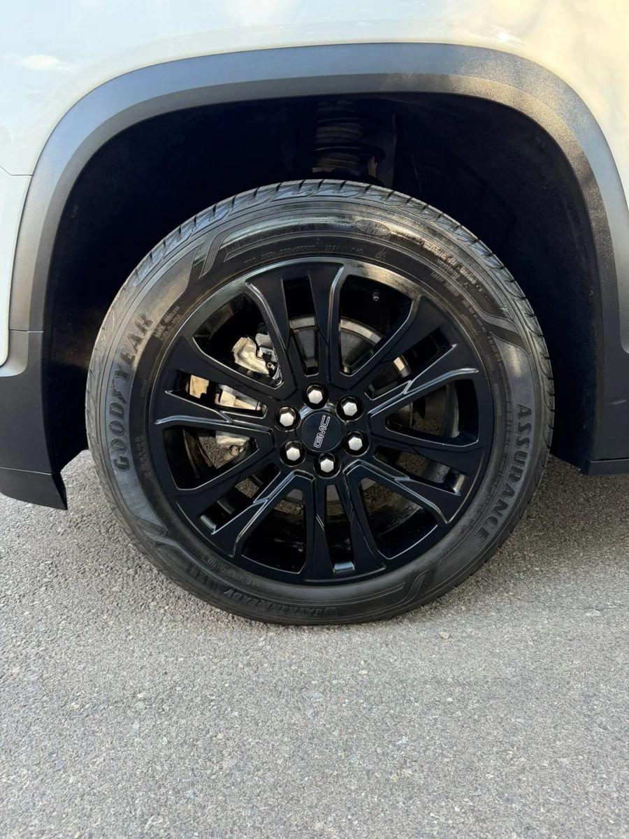 Used 2022 GMC Acadia SLT w/ Elevation Edition AWD/4WD image 22