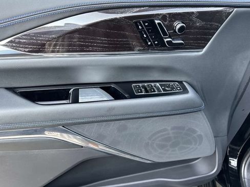 Certified 2026 Cadillac Escalade IQ Luxury 1 AWD/4WD image 18