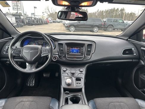 Used 2016 Chrysler 200 S image 13