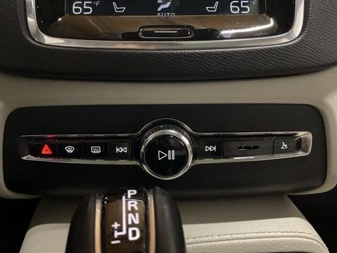 Used 2020 Volvo XC90 T5 Momentum image 56
