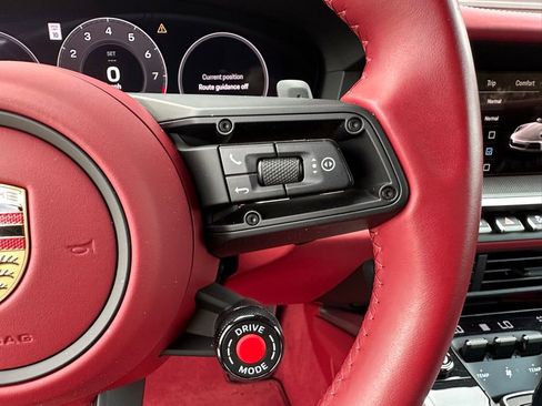 Certified 2025 Porsche 911 Carrera RWD image 25