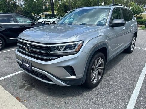 Used 2021 Volkswagen Atlas SE w/ Panoramic Sunroof Package AWD/4WD image 9