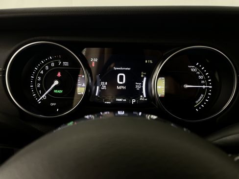 Used 2023 Jeep Wrangler Sahara image 19