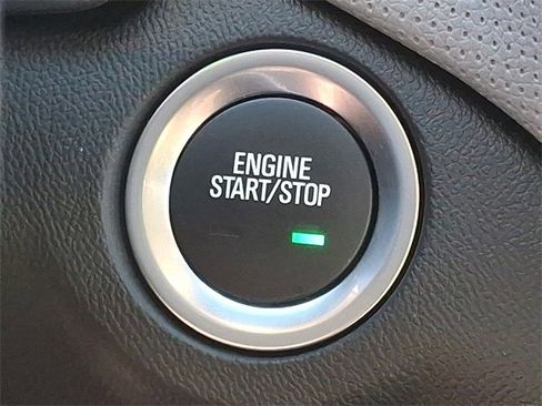 Used 2020 Chevrolet Equinox Premier image 20