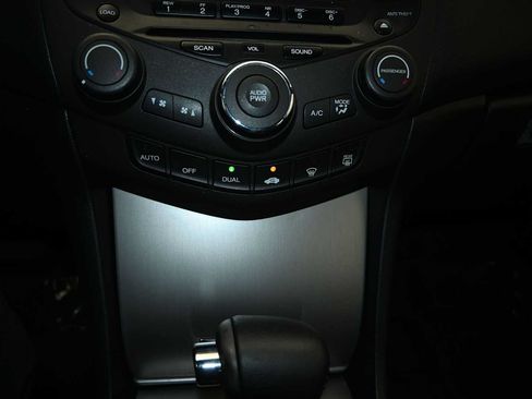 Used 2004 Honda Accord EX image 13