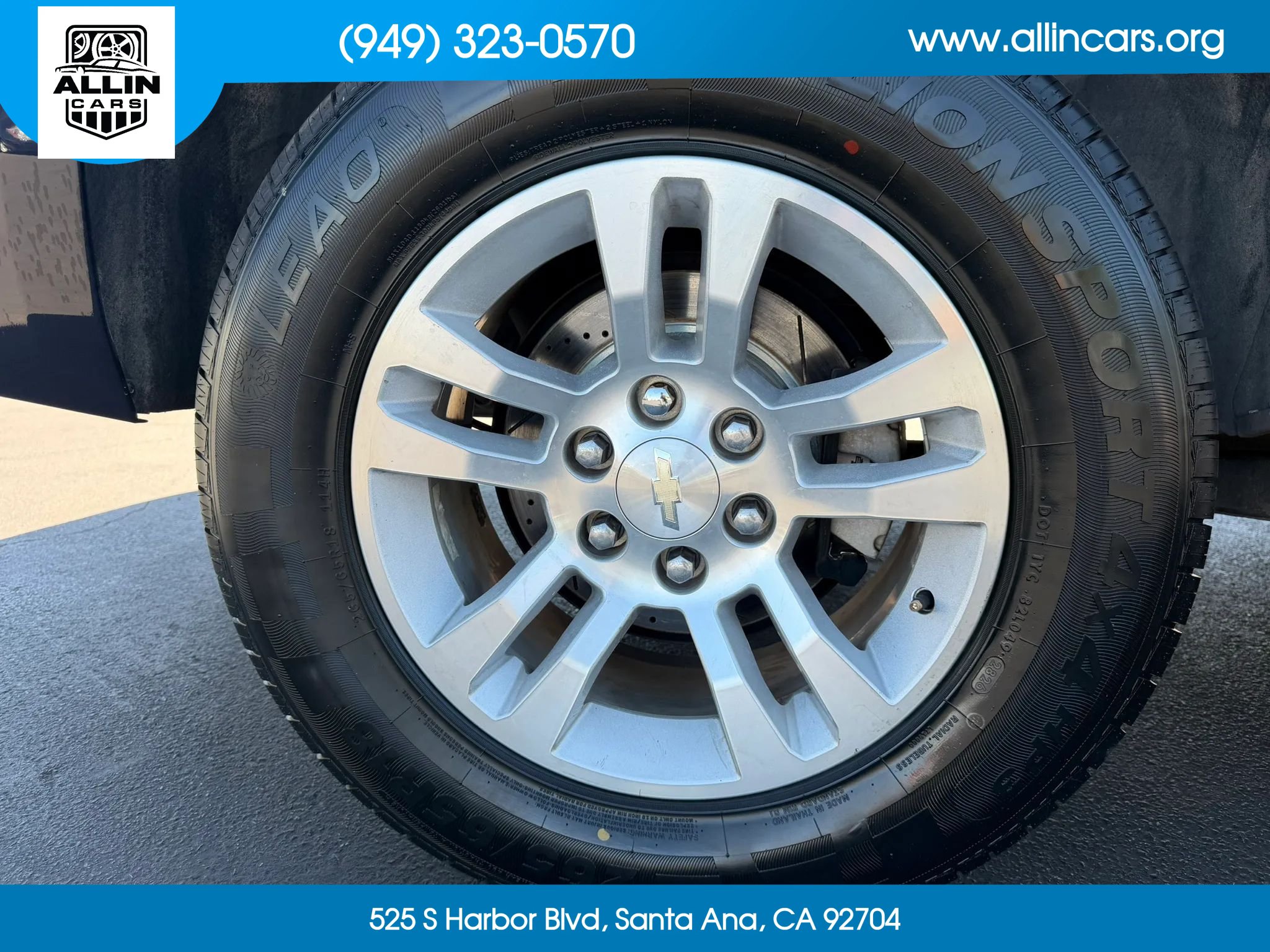 Used 2017 Chevrolet Suburban LS w/ Enhanced Driver Alert Package RWD image 21