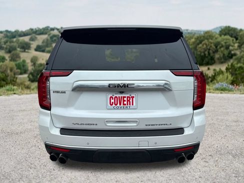 Used 2023 GMC Yukon XL Denali AWD/4WD image 9