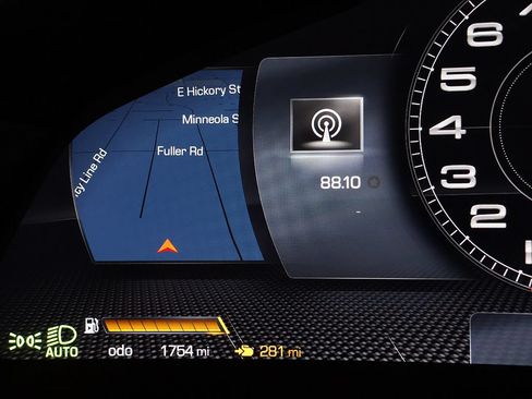 Certified 2025 Ferrari Roma Spider RWD image 33