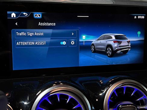 New 2026 Mercedes-Benz GLA 250 4MATIC image 37