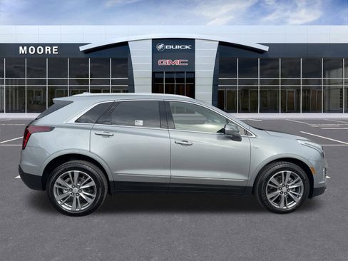 Used 2025 Cadillac XT5 Premium Luxury image 5