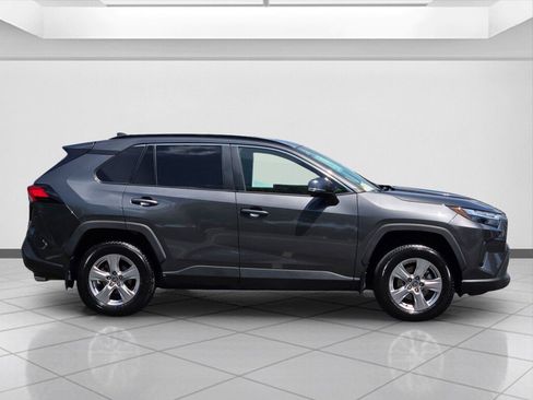 Used 2023 Toyota RAV4 XLE w/ Convenience Package AWD/4WD image 4