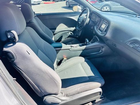 Used 2015 Dodge Challenger SXT RWD image 15