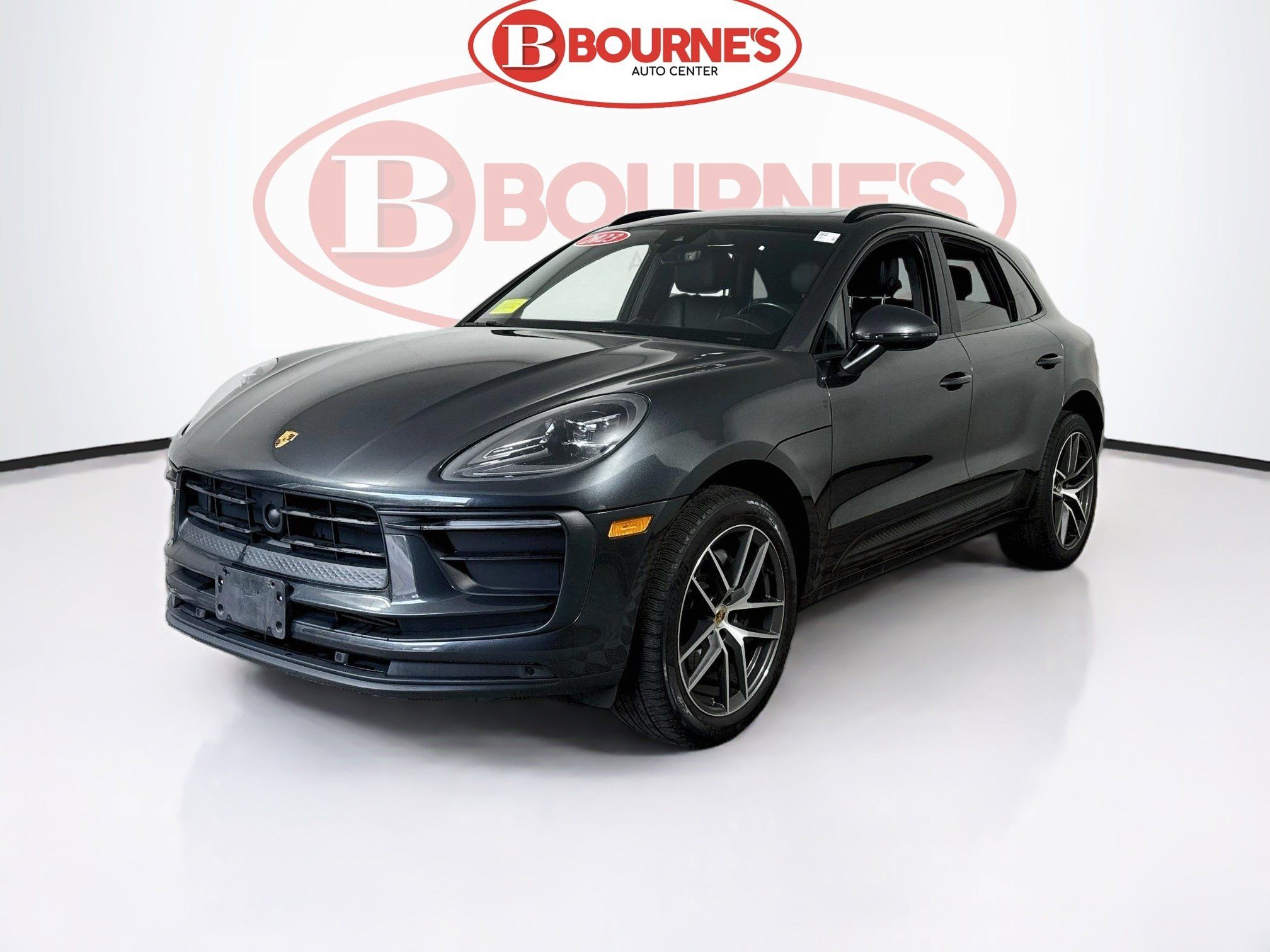 Used 2023 Porsche Macan AWD/4WD image 7