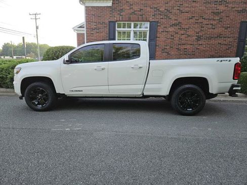 Used 2015 Chevrolet Colorado LT AWD/4WD image 2