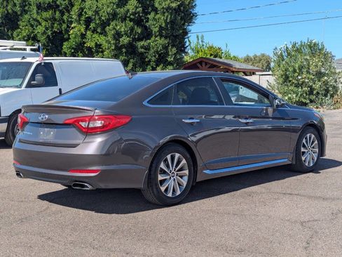 Used 2016 Hyundai Sonata Sport w/ Option Group 02 image 3