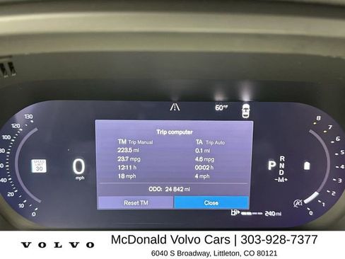 Certified 2024 Volvo XC60 B5 Plus AWD/4WD image 15
