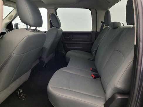 Used 2017 RAM 1500 Express AWD/4WD image 18