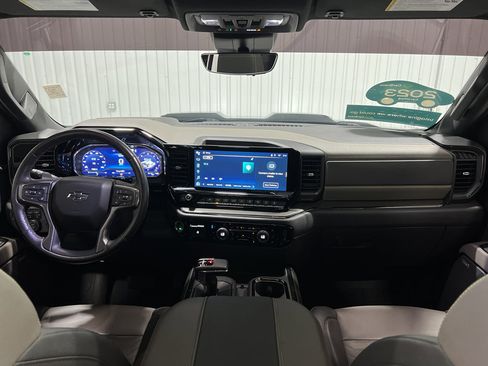 Used 2023 Chevrolet Silverado 1500 ZR2 w/ Technology Package image 18
