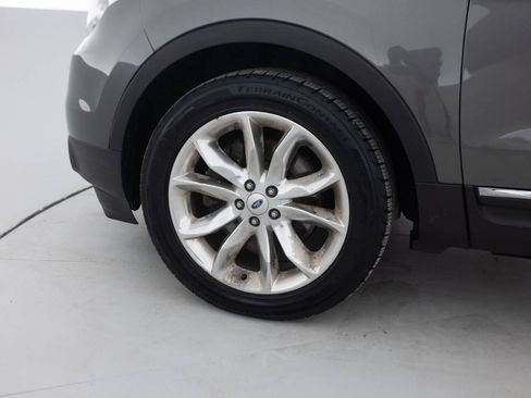 Used 2015 Ford Explorer Limited w/ Equipment Group 301A AWD/4WD image 18