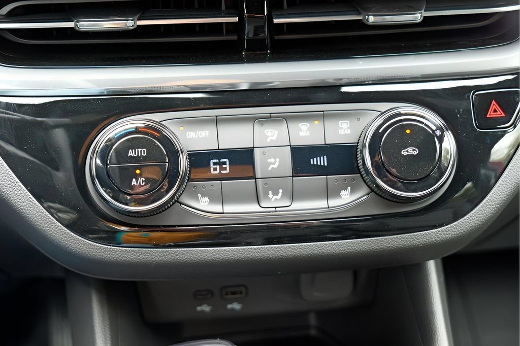 New 2026 Buick Envista Sport Touring w/ Convenience I Package FWD image 16