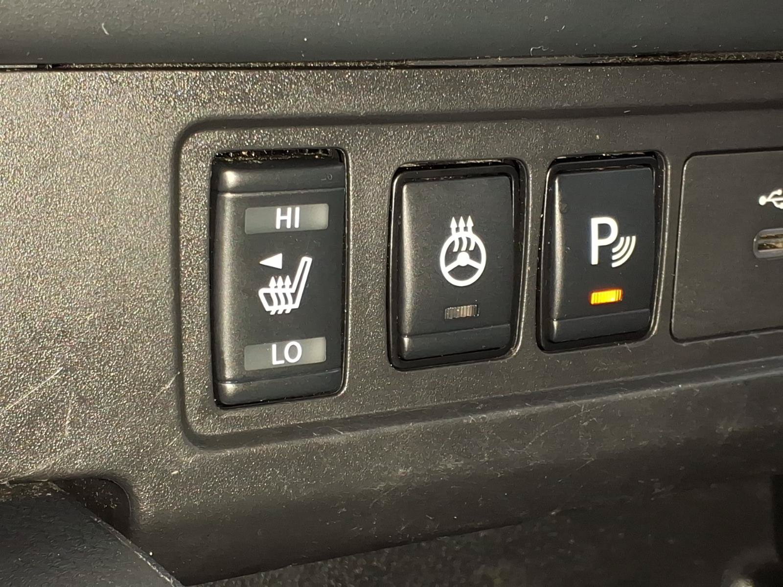 Used 2022 Nissan Frontier SV RWD image 11