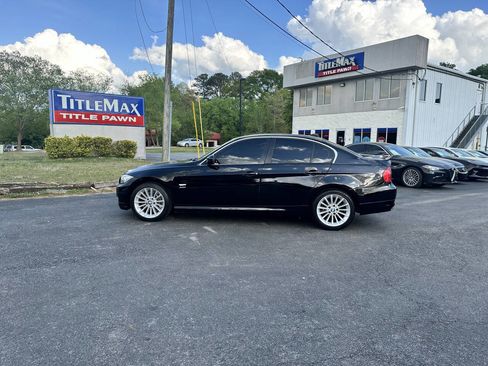 Used 2011 BMW 335i xDrive Sedan image 12