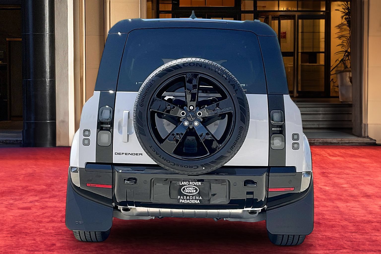 New 2026 Land Rover Defender 110 X-Dynamic SE AWD/4WD image 7