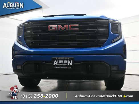 Used 2022 GMC Sierra 1500 Elevation image 17