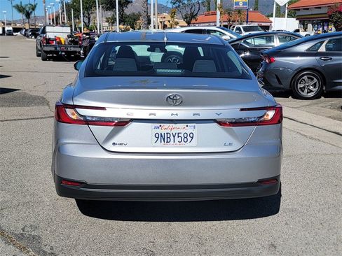 Used 2025 Toyota Camry LE image 7