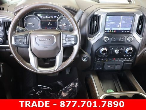 Used 2022 GMC Sierra 2500 Denali w/ Denali Ultimate Package image 16