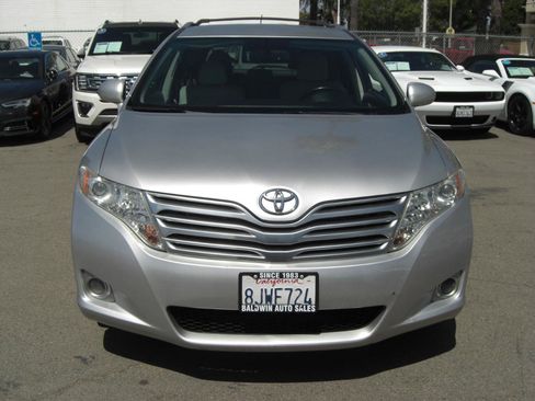 Used 2009 Toyota Venza AWD image 2