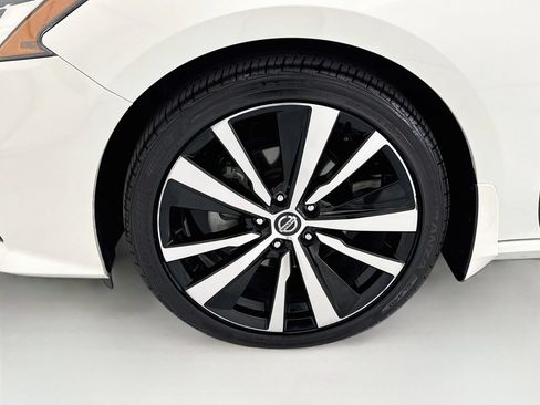 Used 2022 Nissan Altima 2.5 SR w/ Midnight Edition Package FWD image 28