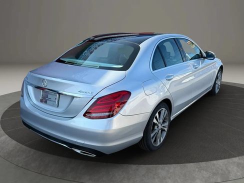 Used 2015 Mercedes-Benz C 300 4MATIC Sedan image 4