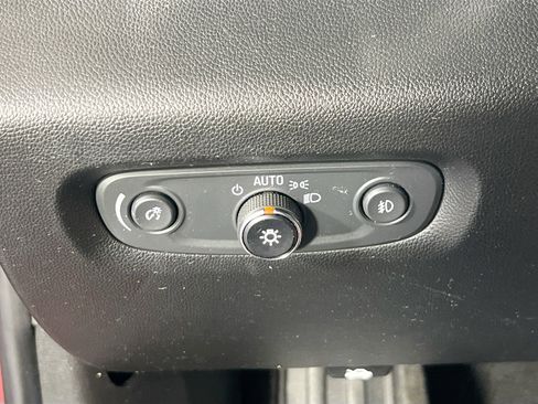 Used 2019 Chevrolet Traverse LT w/ LT Premium Package AWD/4WD image 10
