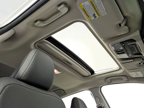 Certified 2025 Subaru Crosstrek 2.5i Limited w/ Crosstrek Mirror Package image 21