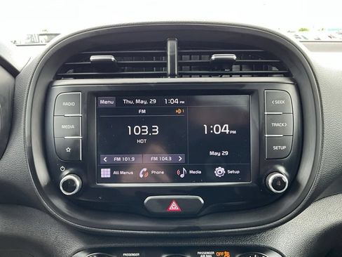 Used 2022 Kia Soul LX FWD image 28
