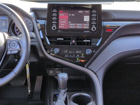 Used 2023 Toyota Camry SE image 61