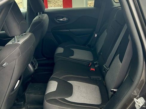 Used 2014 Jeep Cherokee Latitude w/ Trailer Tow Group image 8