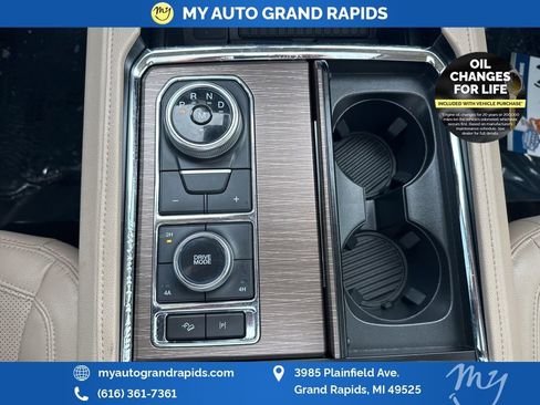 Used 2022 Ford Expedition Limited image 35