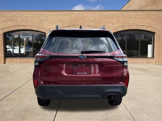 Used 2025 Subaru Forester Premium w/ Convenience Package #1 AWD/4WD video 4