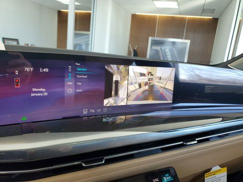 New 2025 Cadillac Escalade IQ Sport 2 image 26