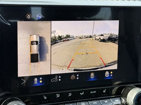 New 2025 Chevrolet Colorado LT w/ LT Convenience Package image 17