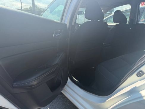 Used 2020 Nissan Altima 2.5 S FWD image 14